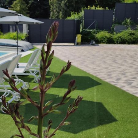 Aqua Solar Apartmanhaz Miskolc Ngoại thất bức ảnh