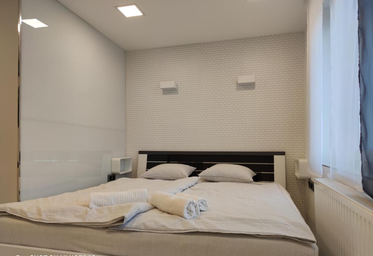 Aqua Solar Apartmanhaz Miskolc Ngoại thất bức ảnh