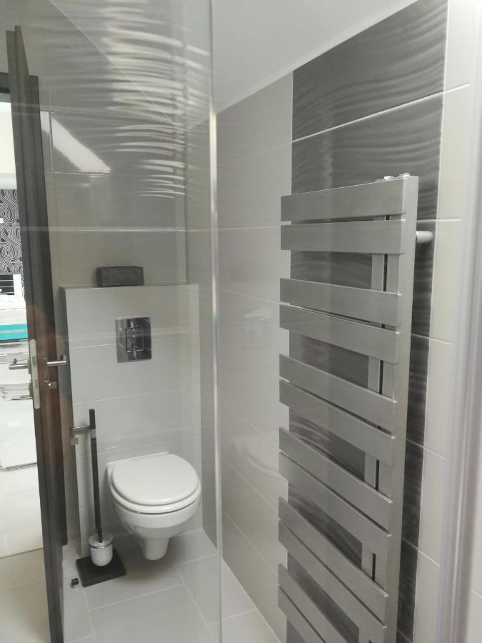 Aqua Solar Apartmanhaz Miskolc Ngoại thất bức ảnh
