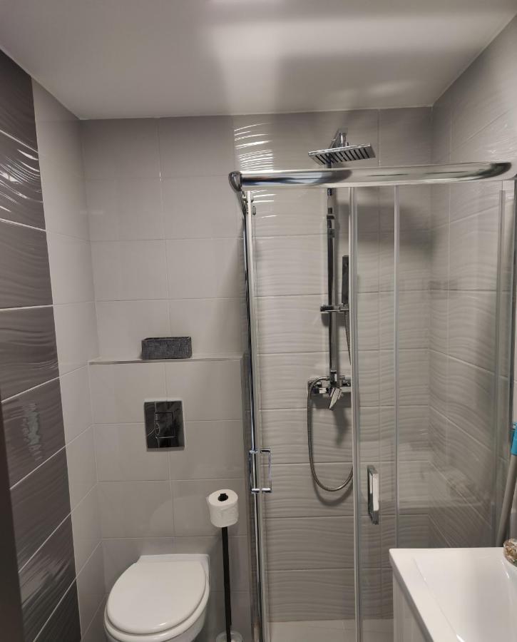 Aqua Solar Apartmanhaz Miskolc Ngoại thất bức ảnh