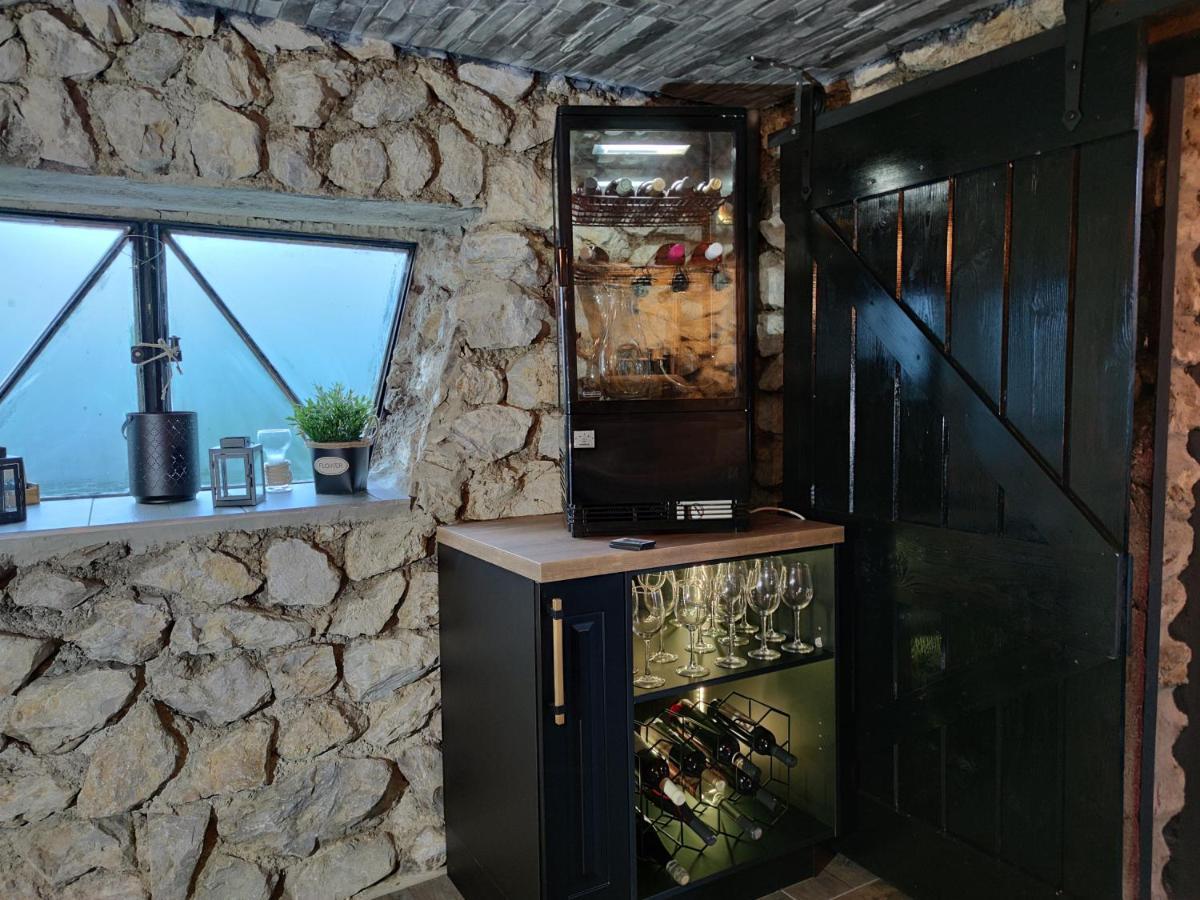 Aqua Solar Apartmanhaz Miskolc Ngoại thất bức ảnh